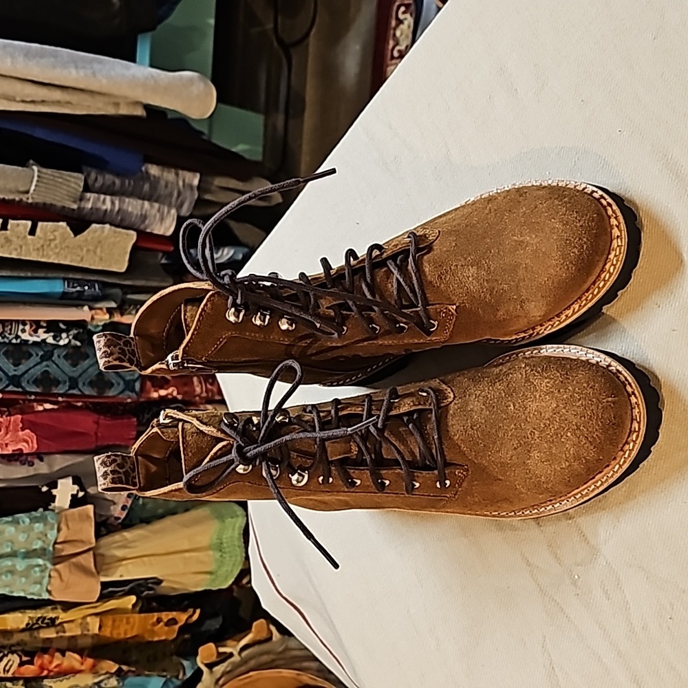 Brand New Dolce Vita Suede Leather Boots Size 6.5